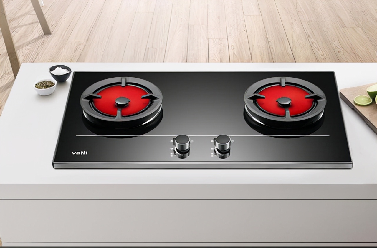 红外线燃气灶与电磁炉的区别,华帝红外线燃气灶和明火灶