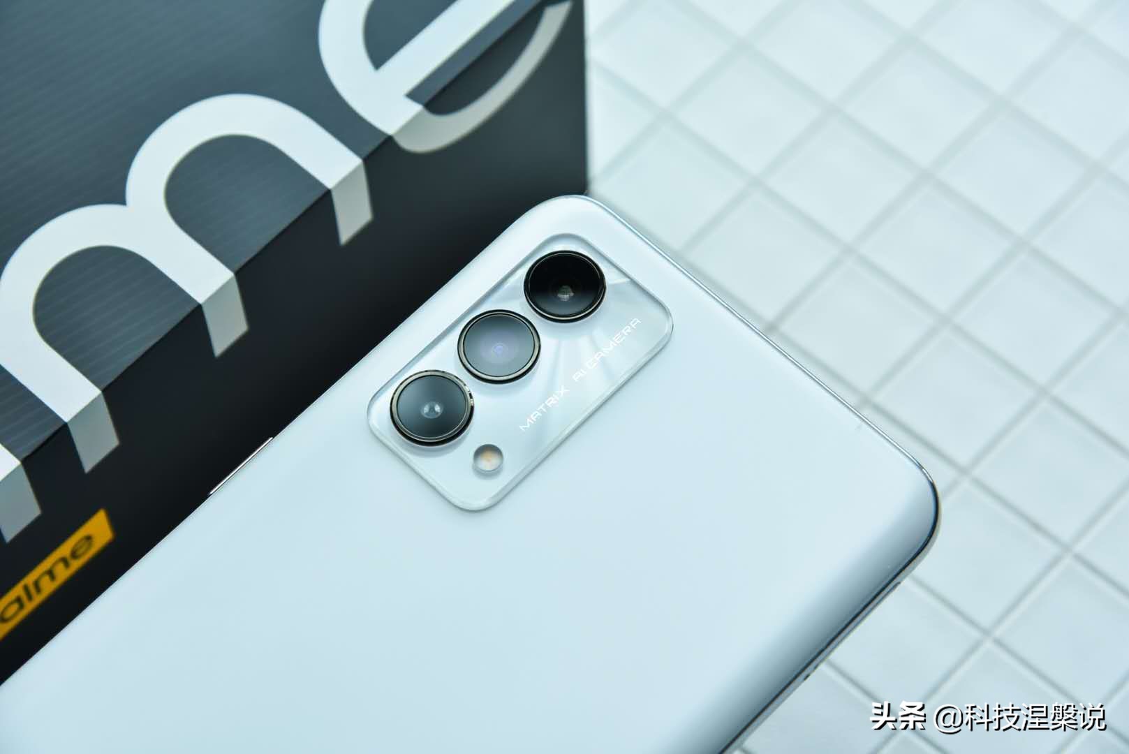 realme真我q3pro上手评测千元机皇,真我realme哪个手机值得入手