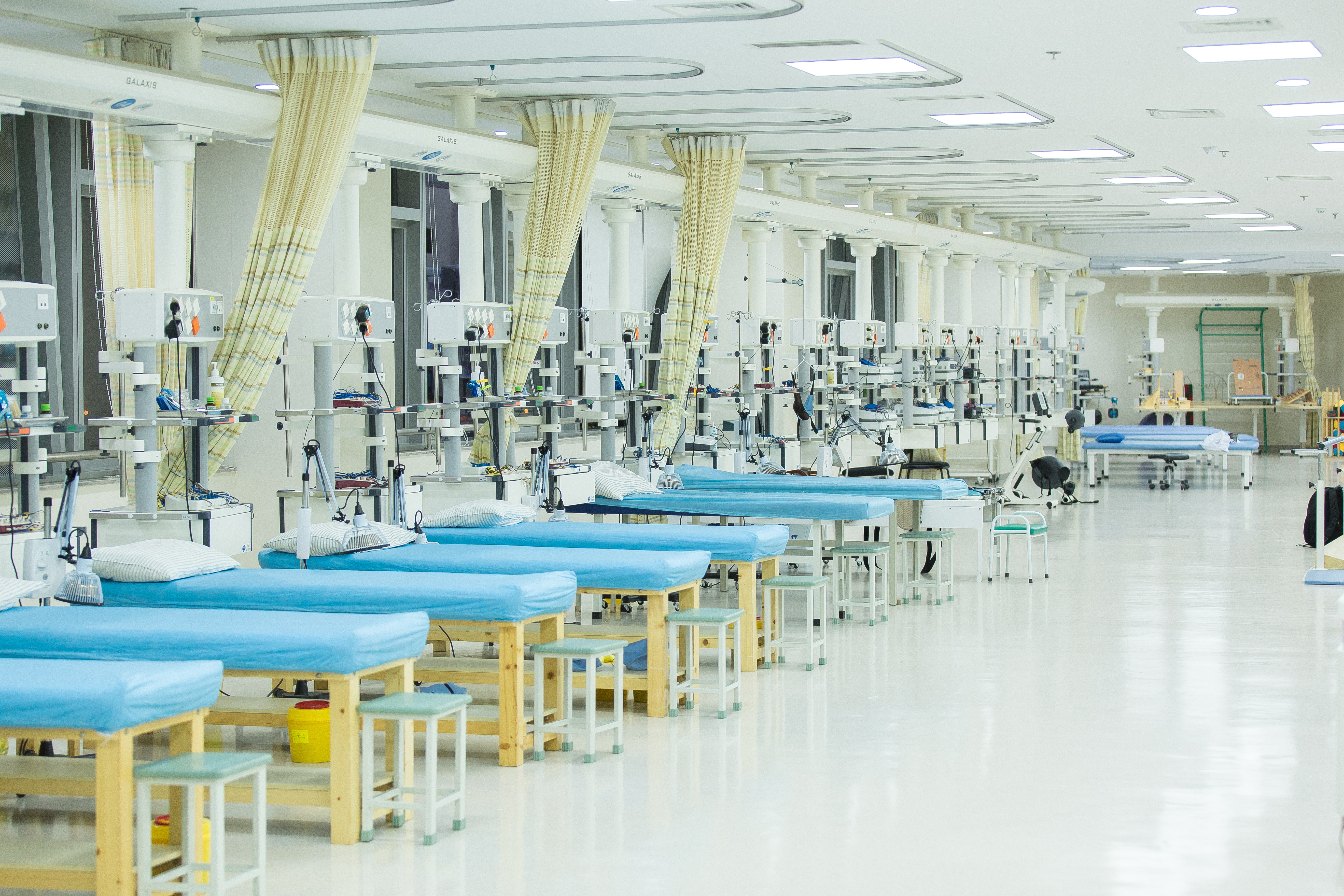 冬天怎样防治支气管哮喘,防治儿童哮喘要走出误区