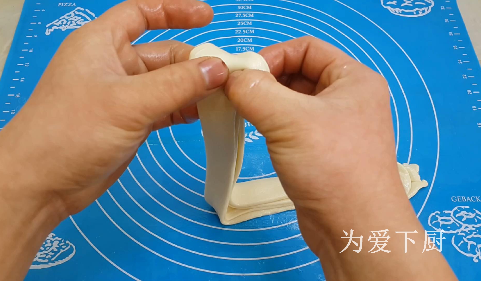 以后面条就这么做，不擀面不切面，筋道零失败，比吃凉皮都过瘾