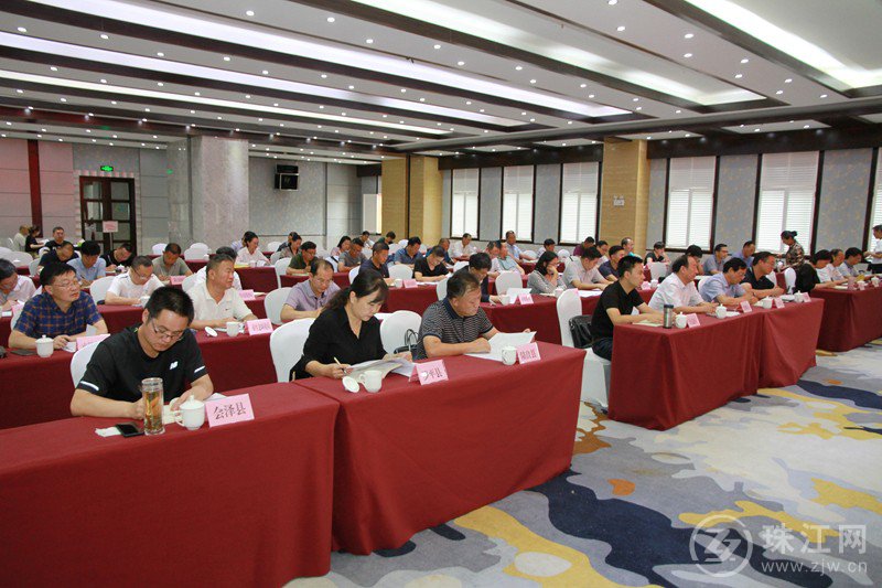 曲靖足球场地建设,曲靖市足球