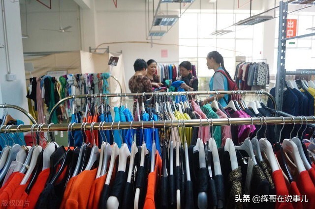 90后美女开服装店年入100万,90后负债40万开一家服装店