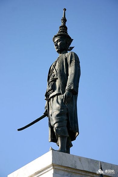 中国人的努力，在泰国历史上是出了名的！