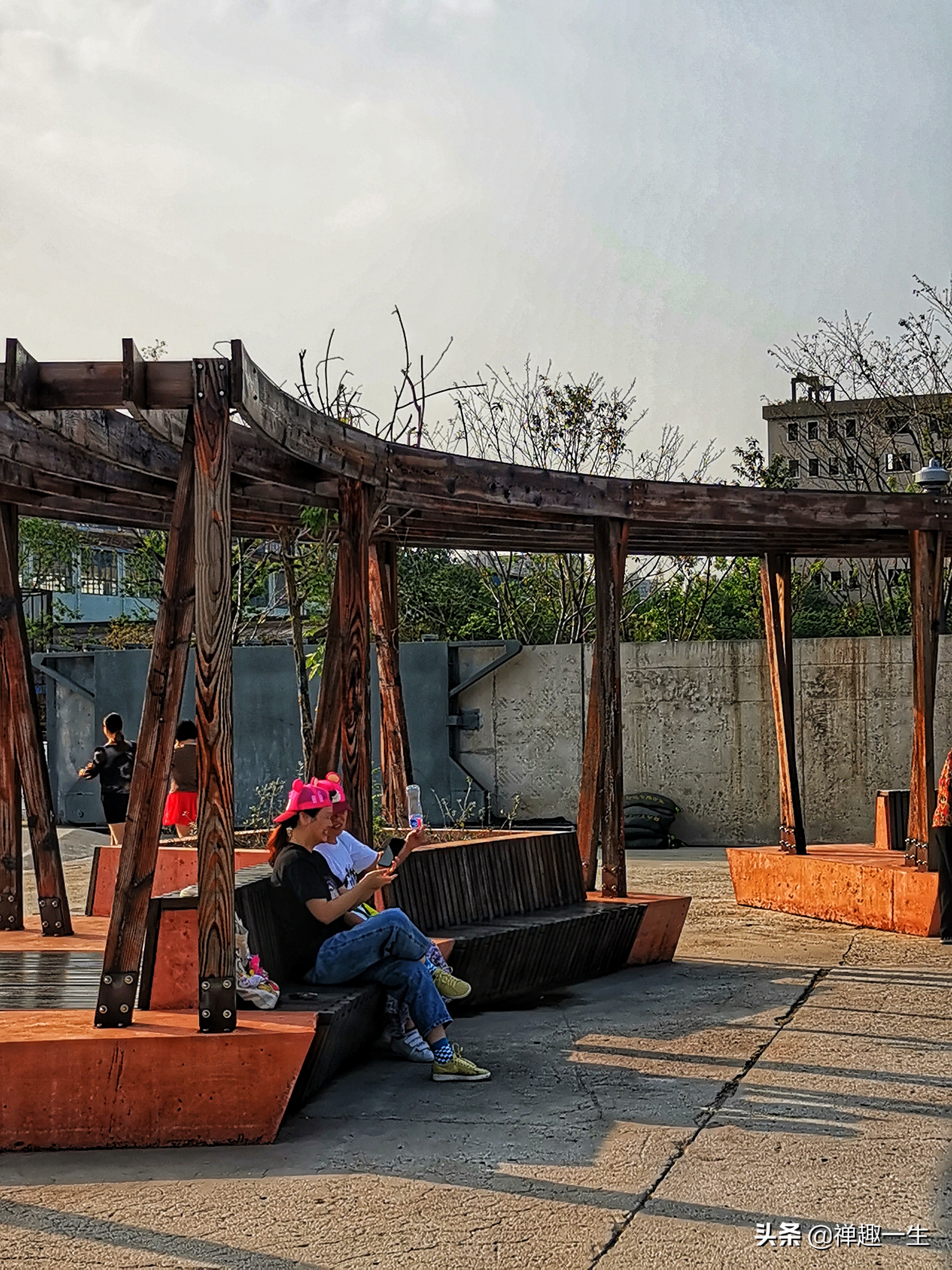 上海075两栖攻击舰在哪个区,075两栖攻击舰在上海哪里