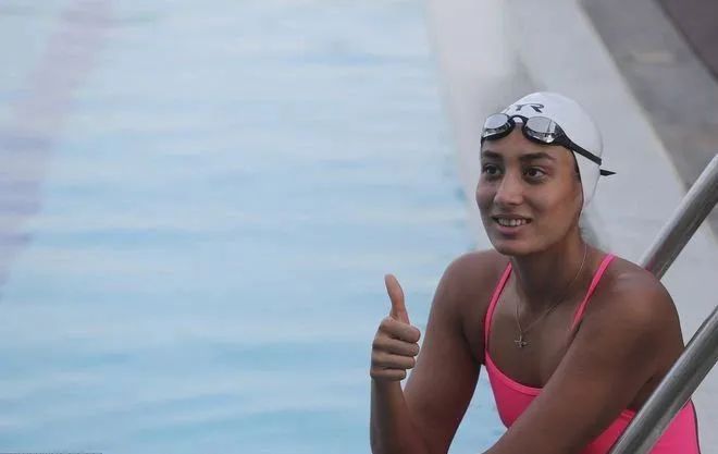 体育性感魅力（来自玩机鸭）