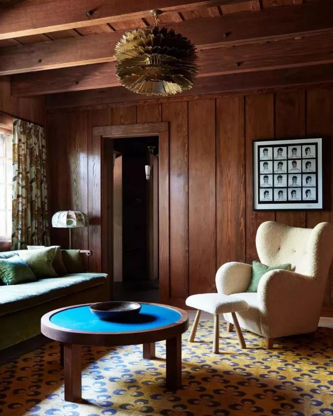 40岁的安妮海瑟薇写真,安妮海瑟薇经典黑色造型