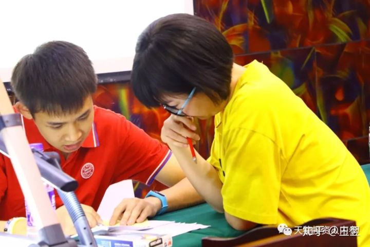 「我是创始人」029：何雨航@学霸播播