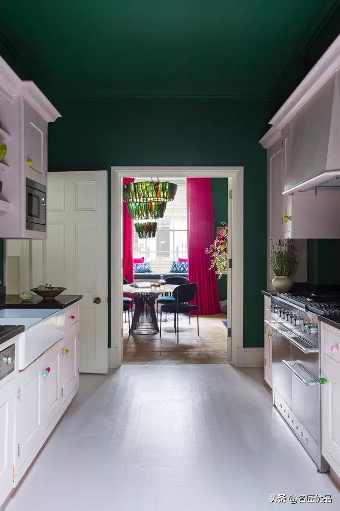 爱是一道光！治愈系祖母绿，宝石盛开的花园，绝美惊艳400年