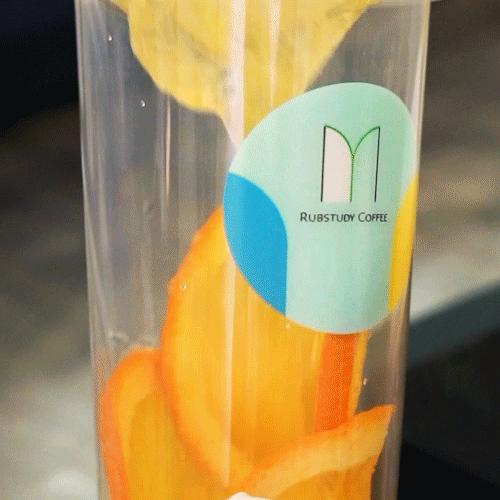 体育西「咖啡研究所」，竟对老广的菠萝啤下手了