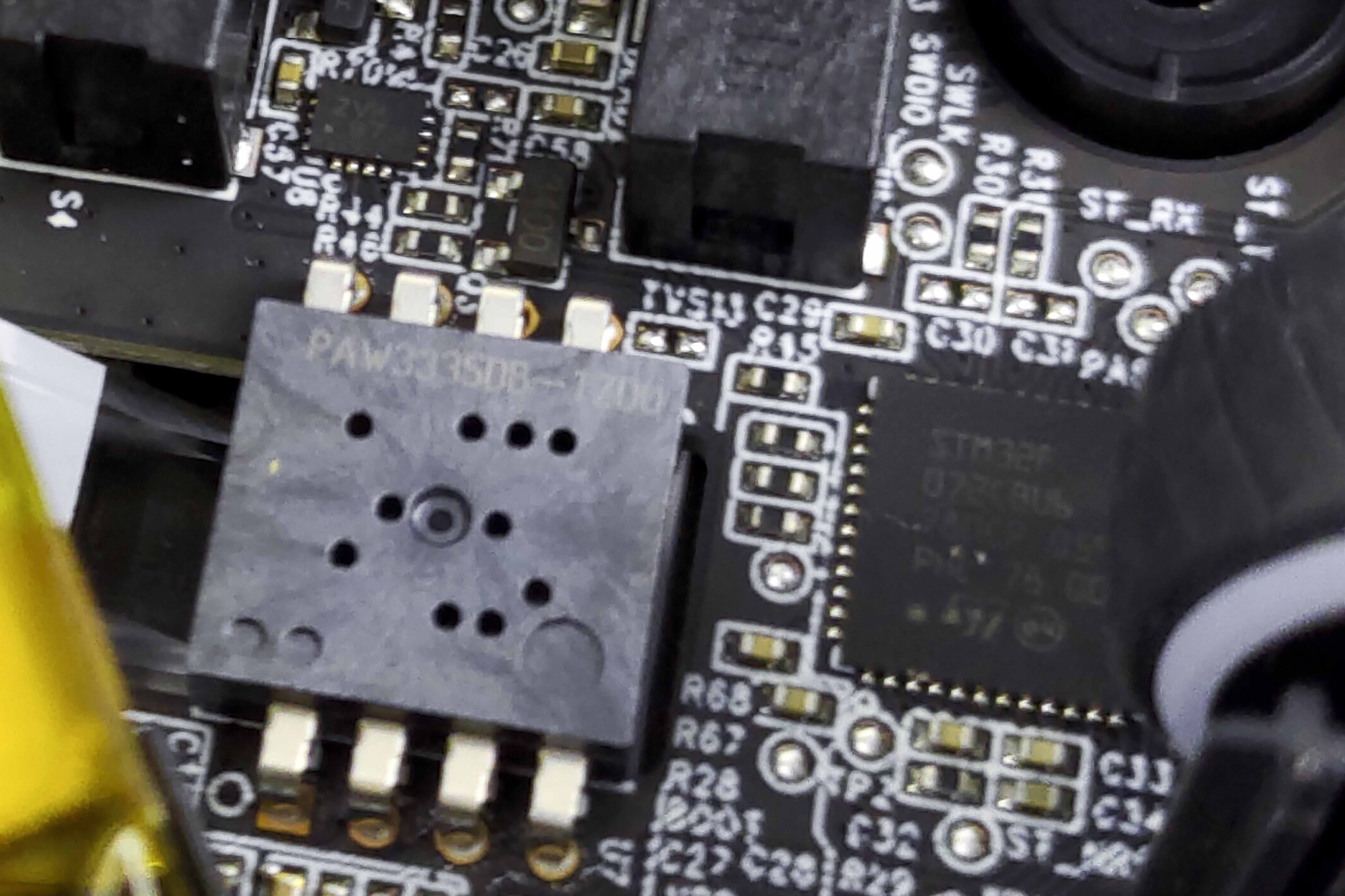 rog影刃2无线版鼠标拆解评测,rog月曜白影刃2鼠标测评