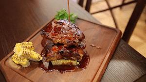 新店实探！通州西餐厅，德式烤猪肘，罕见大露台，20多款精酿啤酒