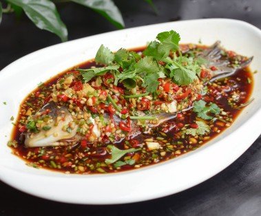 鲫鱼汤怎么熬才能变奶白色,鲫鱼汤不白的补救方法