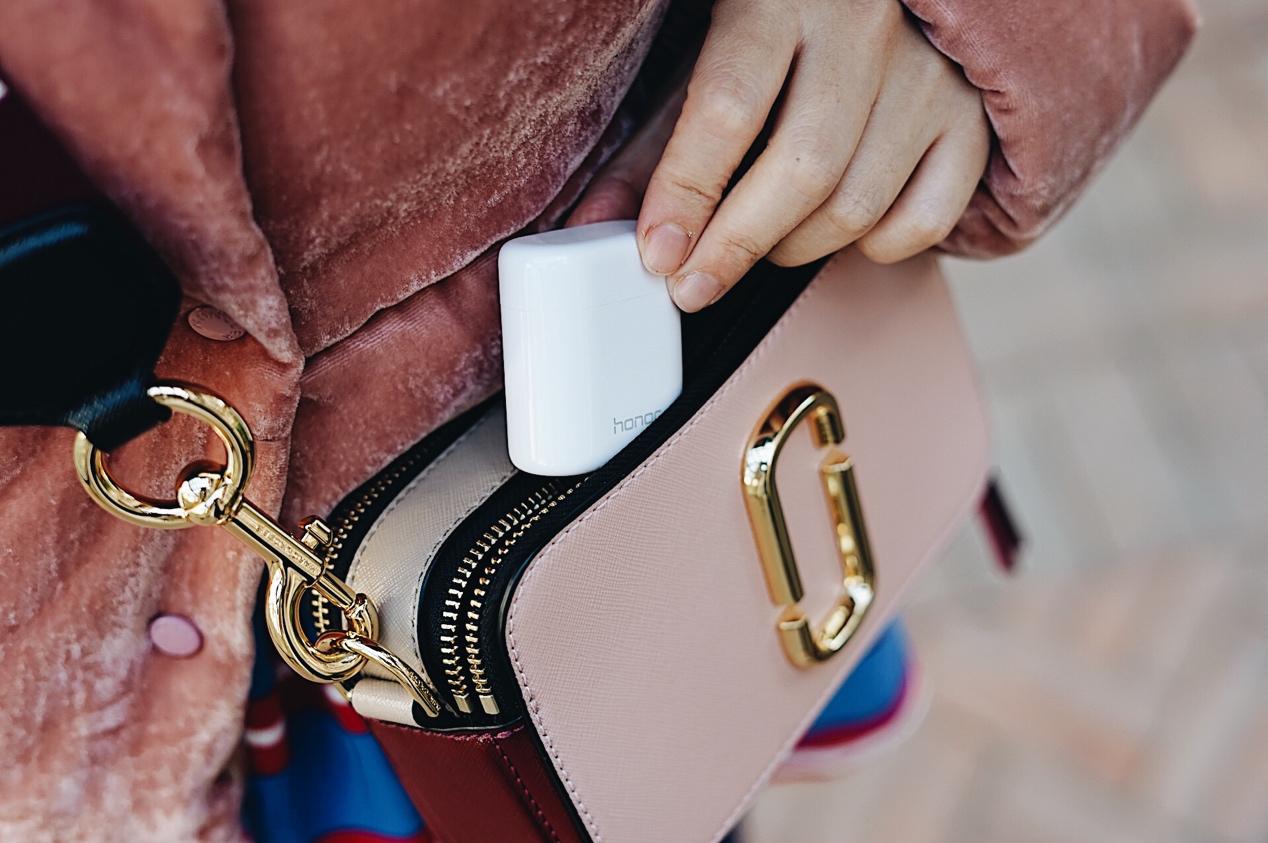 荣耀真无线降噪蓝牙耳机,荣耀最新发布蓝牙耳机