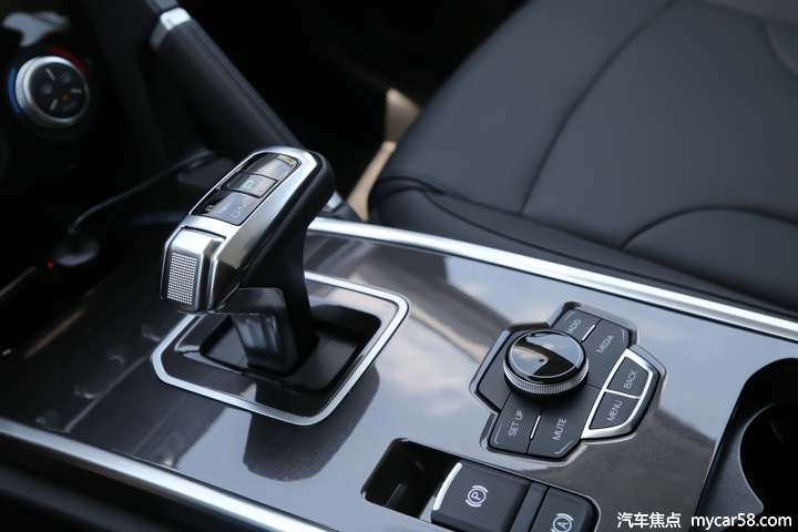 运动款h6,简单运动造型全新哈弗h6实车