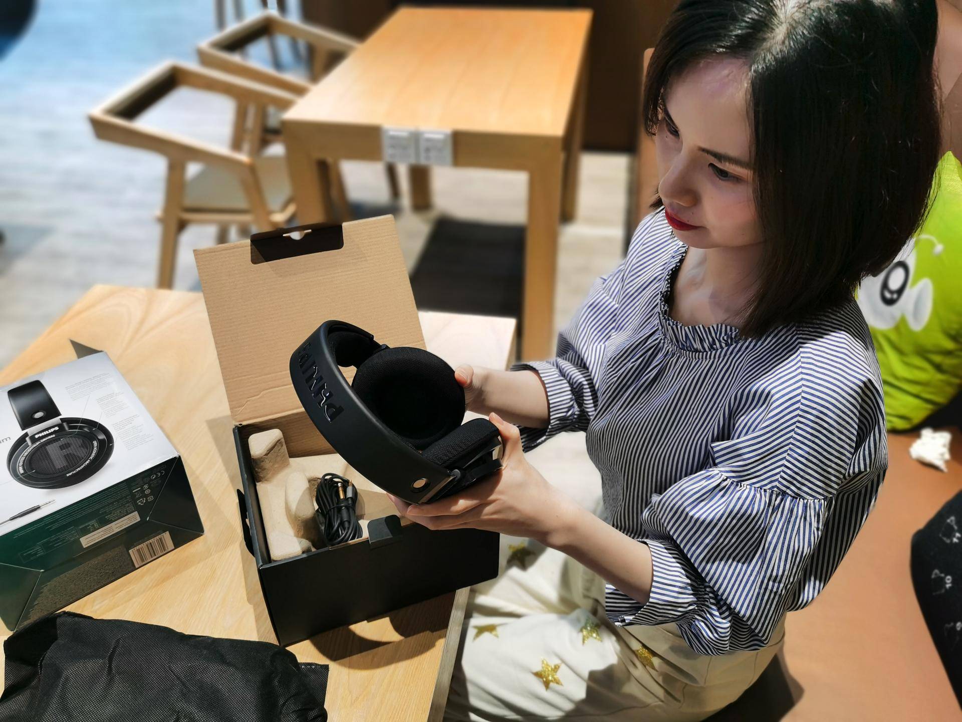 飞利浦shp9500看电影怎么样,飞利浦shp9500多少钱合适