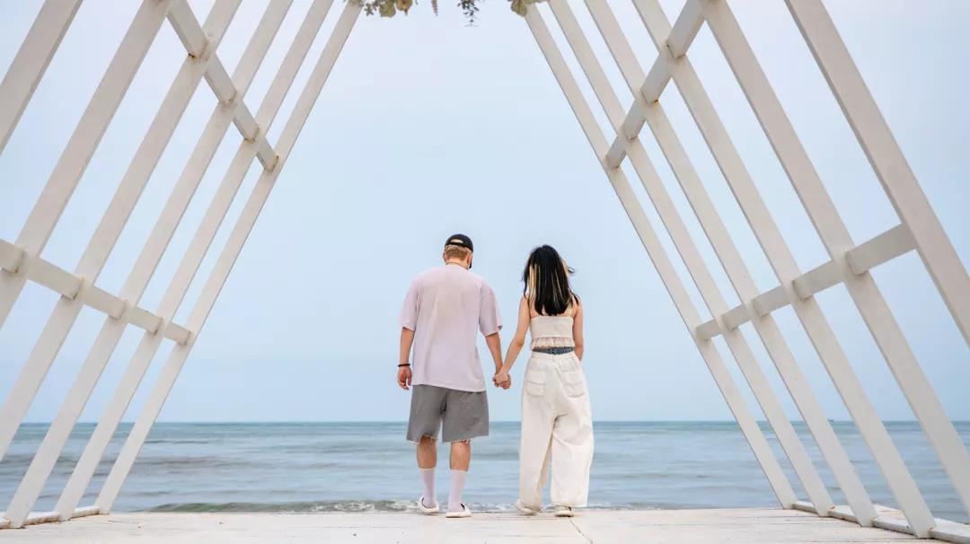 Hi，金沙滩啤酒城有一份秋日温柔请签收√