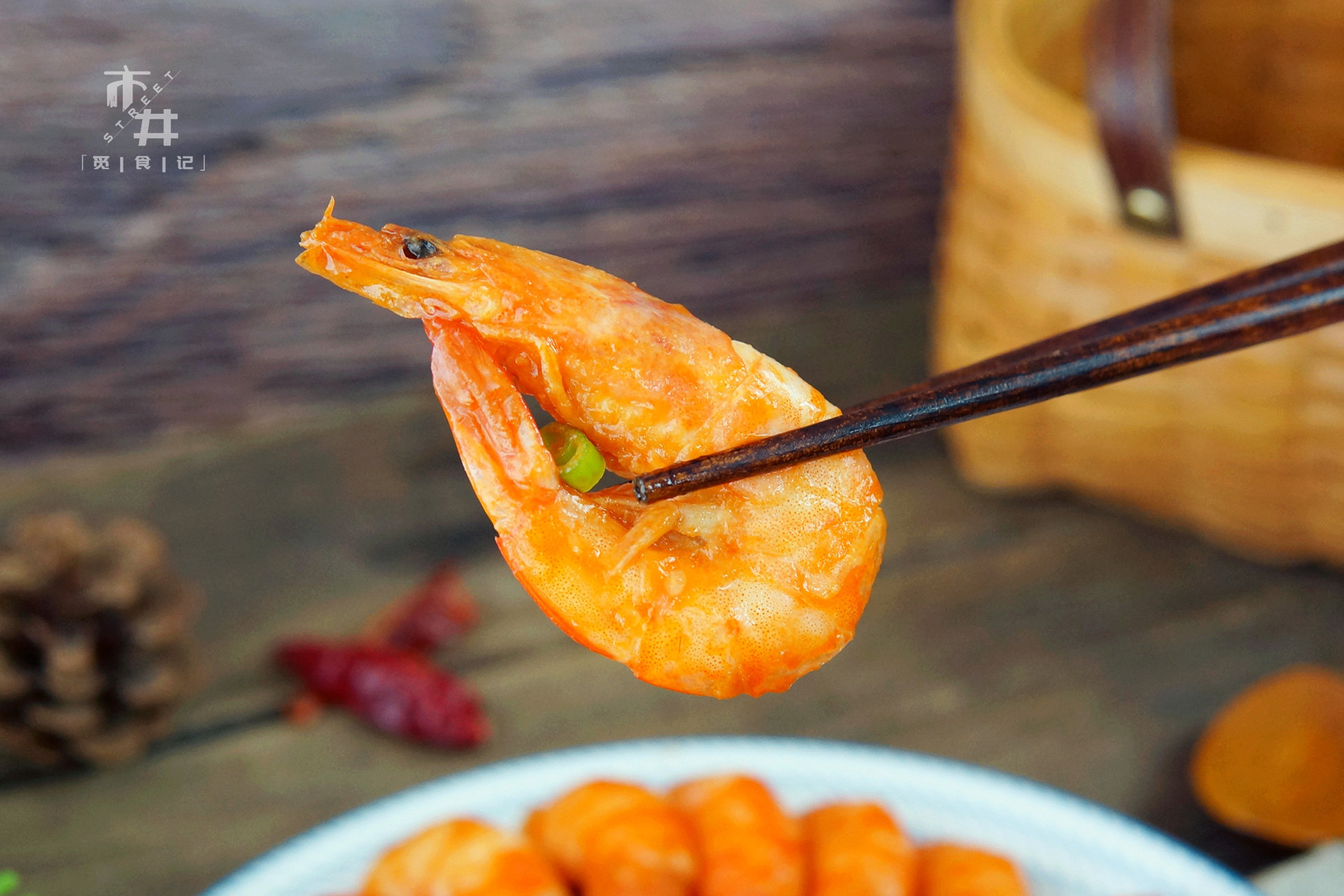 大虾保鲜保存要放水吗,大虾放冰箱怎样保鲜