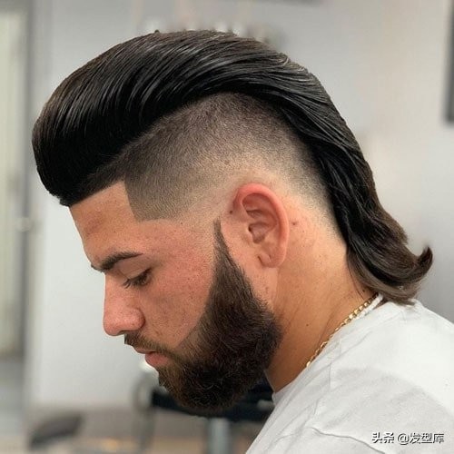 50岁鲻鱼头烫发发型,短发发型女2020流行发型鲻鱼头