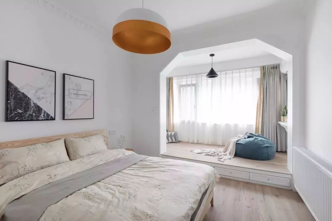 卧室带阳台就这样设计实用美观,卧室带阳台怎么设计最实用