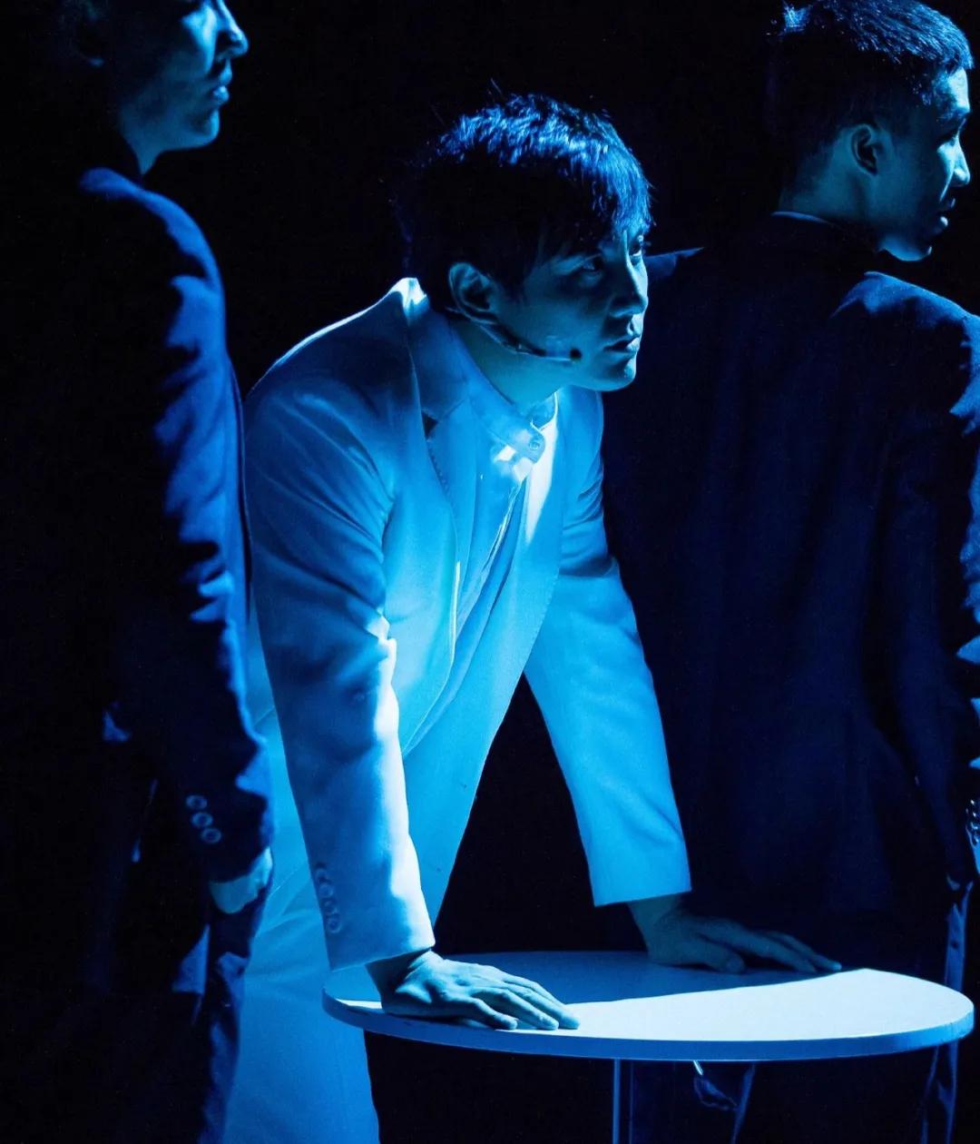 沈腾小时候最新视频,沈腾小时候照片