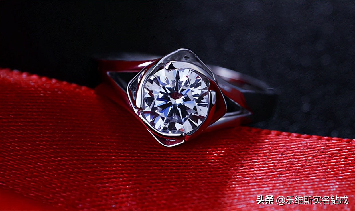 钻戒排行钻戒价格怎么算,婚戒推荐钻戒价位怎么样
