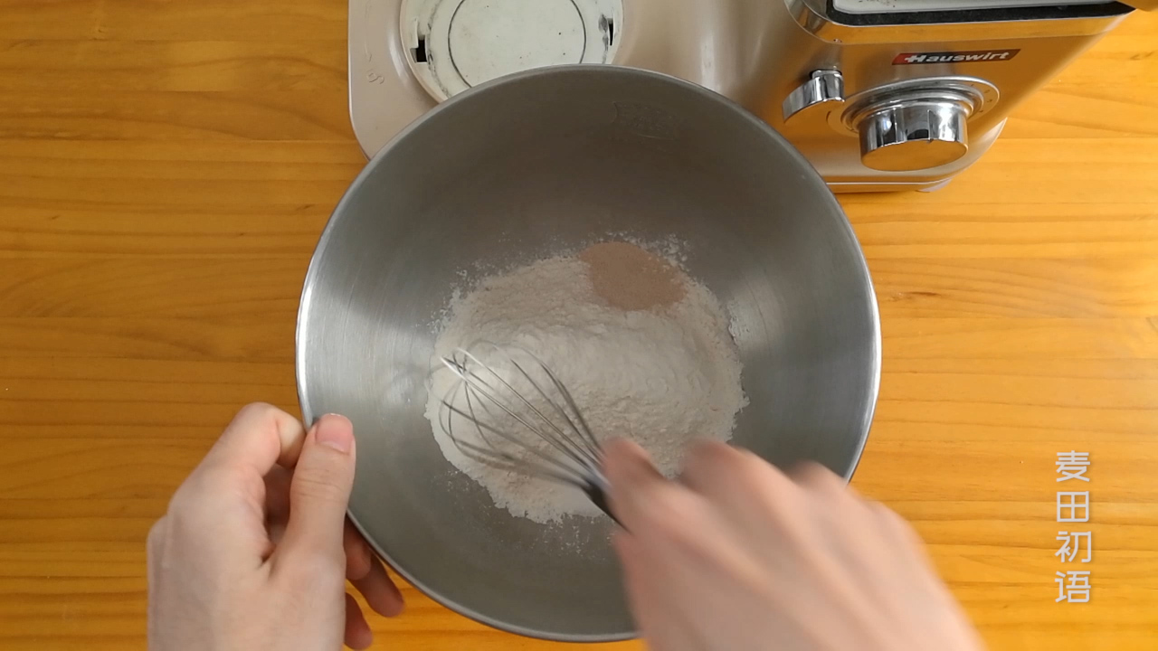 简单易学的披萨饼胚教程,意式超薄披萨饼胚家庭做法