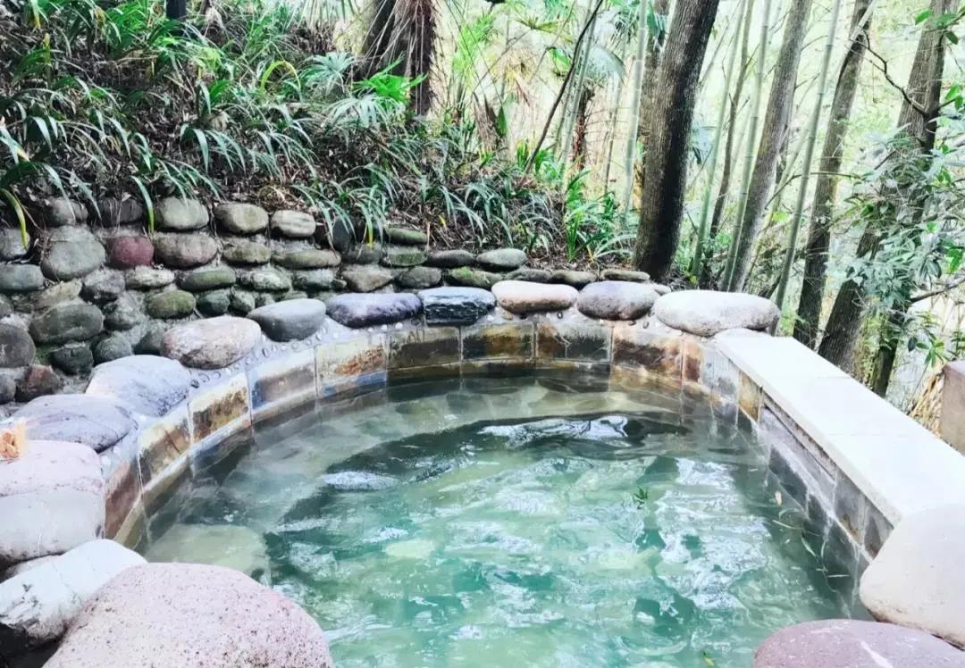 成都周边春节滑雪泡温泉,成都可以玩水也可以玩雪的地方