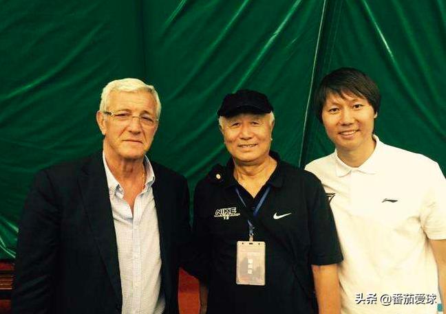 他曾被誉为中国最好的足球运动员,他被誉为足球天才