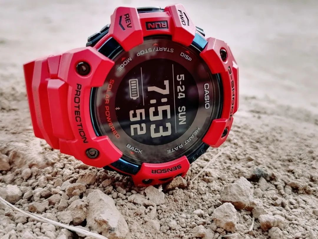 卡西欧gbd-h1000gps功能,卡西欧gbd-h1000有六局电波吗