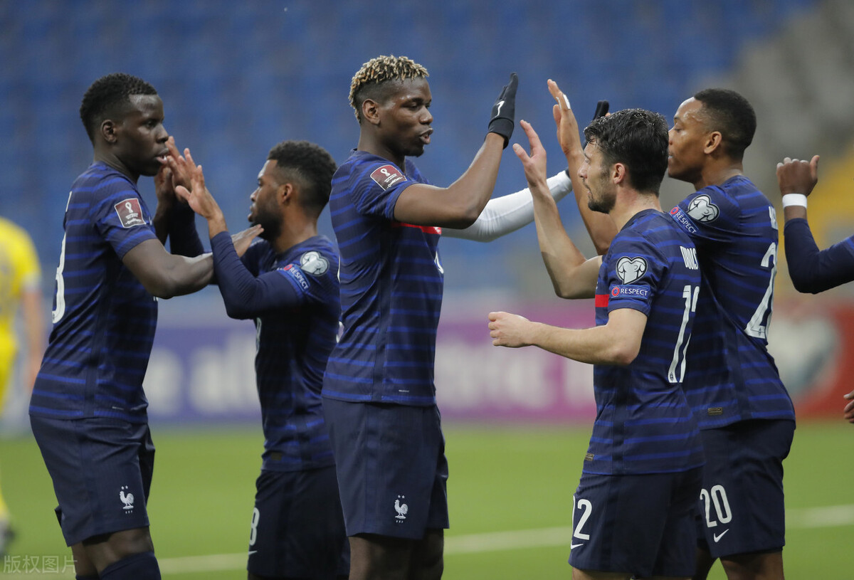 2-0，卫冕冠军轻取鱼腩队！2亿巨星尴尬失点，世预赛迎来首胜