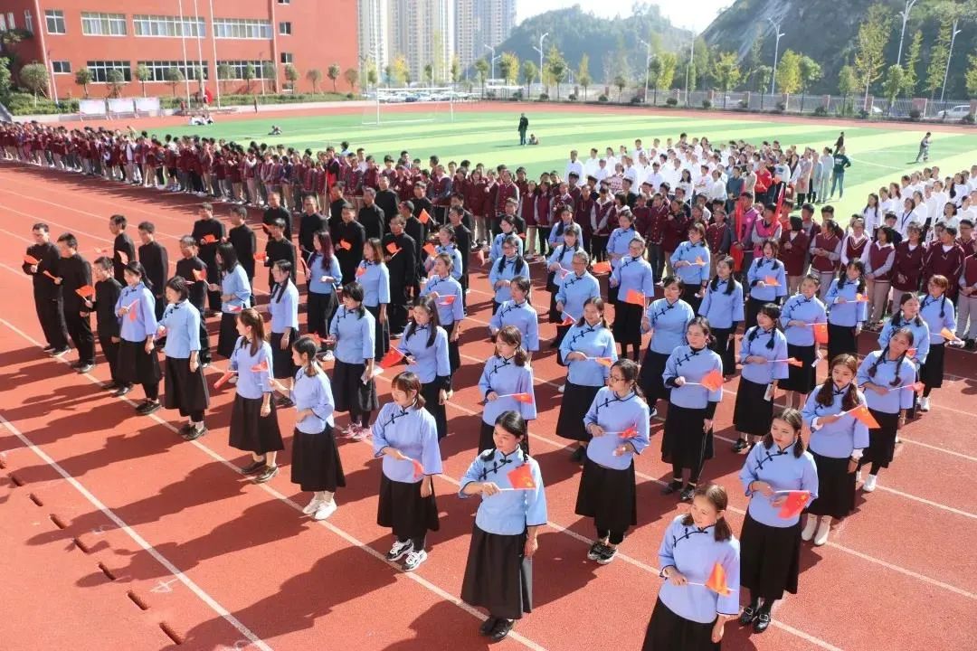 十堰这所学校送给房县学生一份特殊礼物,请查收