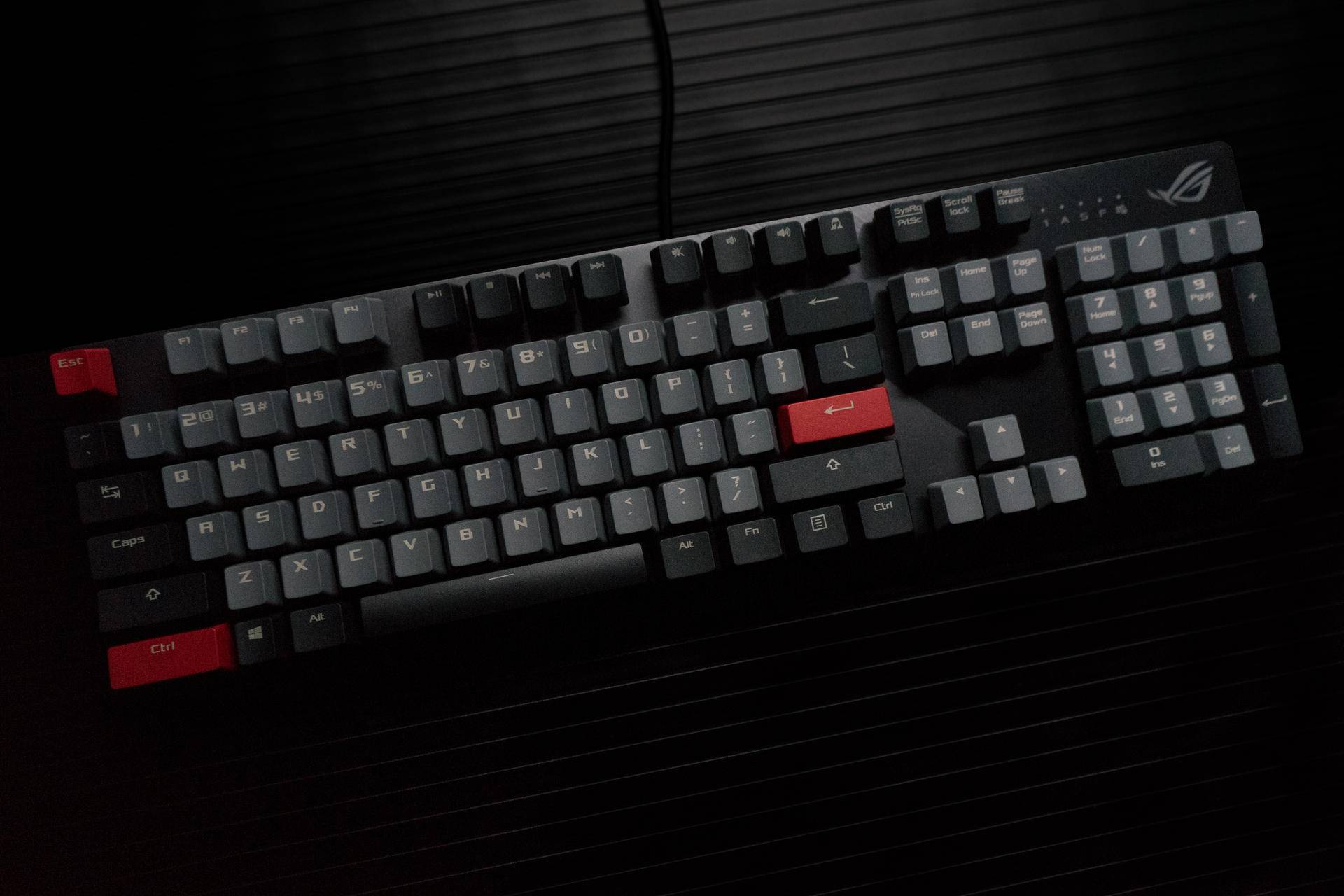 持久耐用不打油,体验ROGSTRIXSCOPEPBT版电竞机械键盘