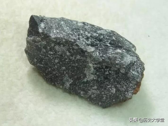 古代没有打火机怎么生火,古代没有火柴人们是怎么生火的