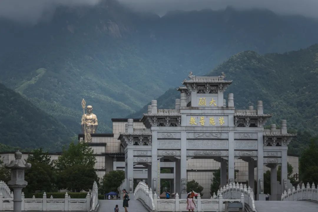 我国四大名山九华山,四大佛教名山哪个风景最美