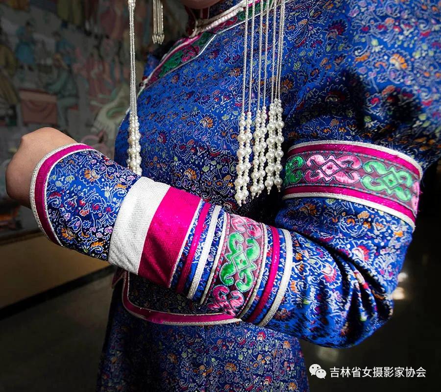 蒙古族服饰第四批非物质文化遗产,蒙古服饰非遗现状