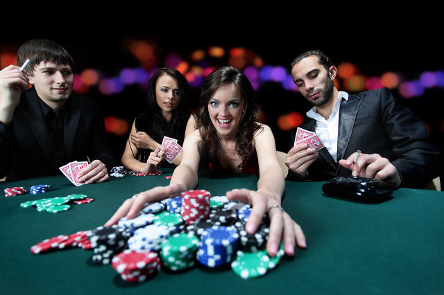 生活处处陷阱大家一定要擦亮双眼,生活中不需要多少花言巧语