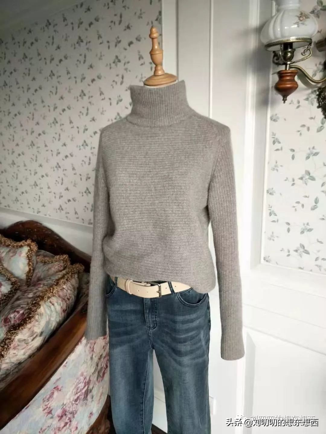 春季套头超薄羊绒衫搭配,夹克式羊绒外套怎么搭配