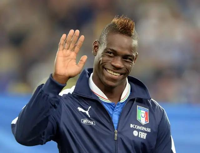 穆里尼奥谈巴洛特利两个黄牌,巴洛特利情史