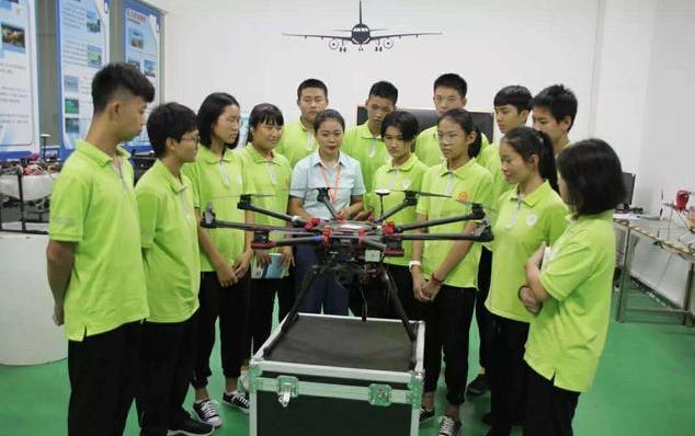 初三考不上高中能不能复读,初三考不上什么条件可以复读