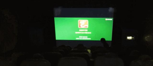 无聊能有多大生产力?他在家造了个电影院