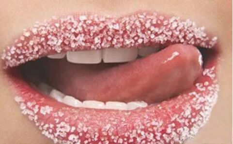 舔舔舔!唇炎找上门来怎么办?!