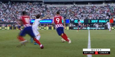 咋回事？夏季热身赛里惊现*案惨**，皇马破89年记录单场比赛被灌7球