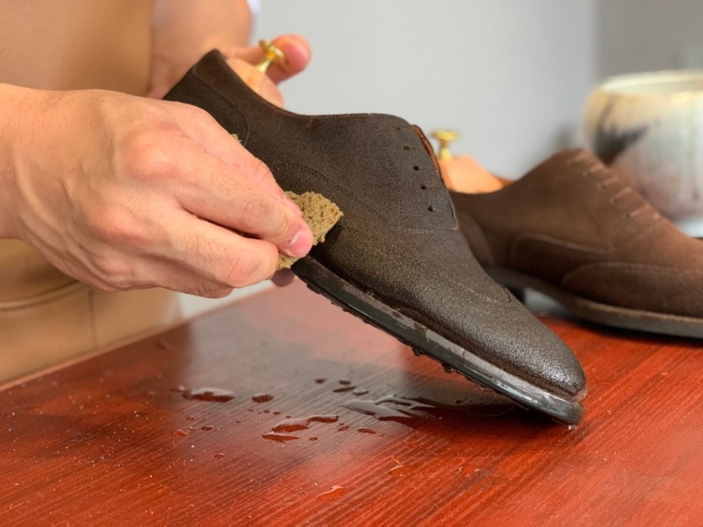 翻毛皮鞋绒面专用刷,绒面鞋翻毛皮鞋清洁护理液