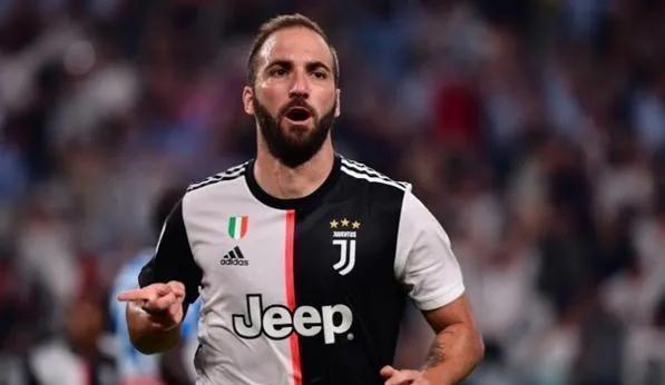 世界足坛十大转会纪录,世界足坛最成功的十大转会