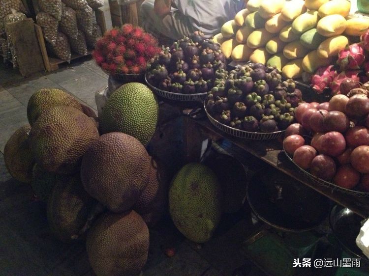 云南边陲河口美丽的风光,云南河口市中越边境口岸