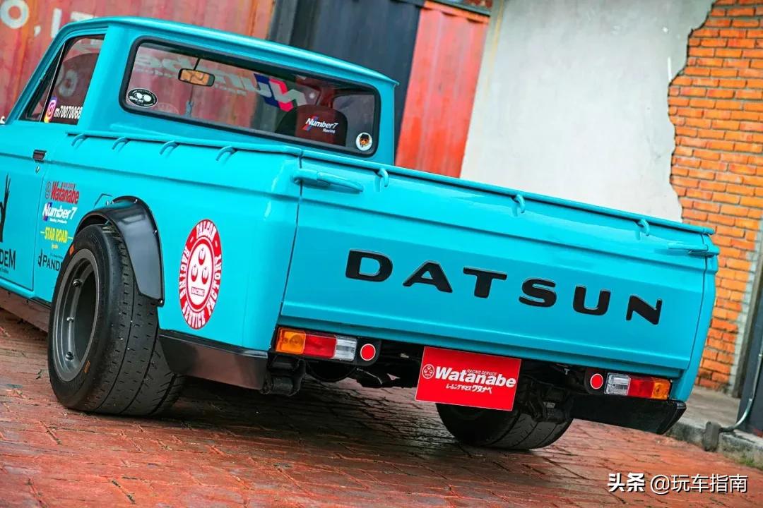 d-max皮卡改装泰国,一辆皮卡车改装成了一辆豪华房车