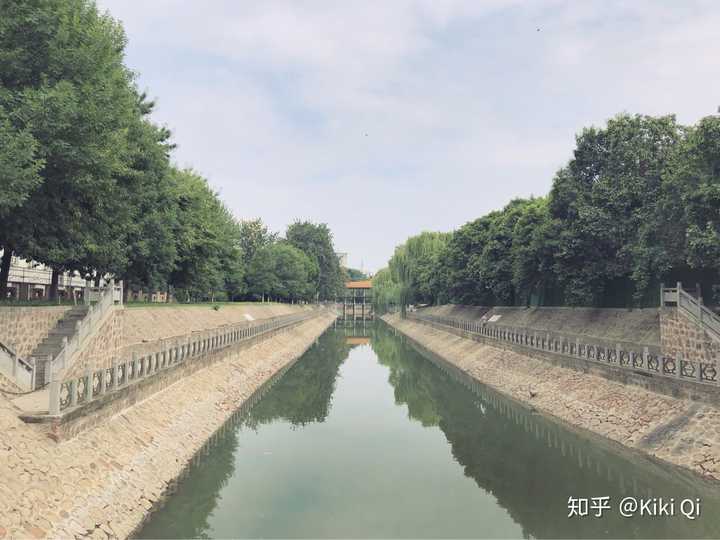 郑州有什么好吃的美食,郑州有什么好玩的地方情侣