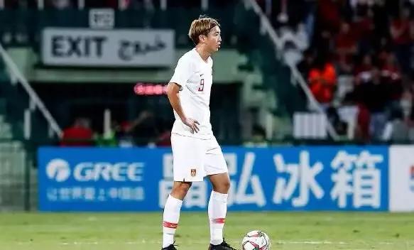 国足虐菜王,国足虐菜御用神锋