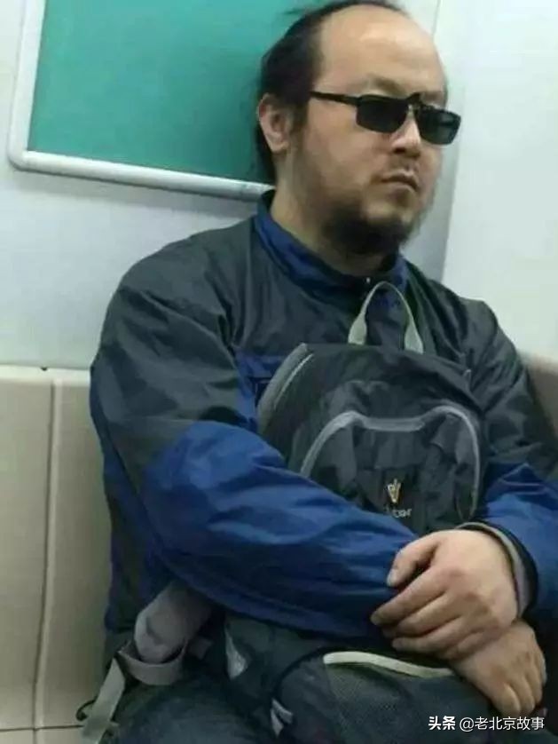 北京男的多少岁能办灵活就业,北京哪个大学男生最多