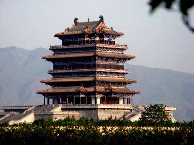 鹳雀楼在哪里建,我国哪里有鹳雀楼遗址景区